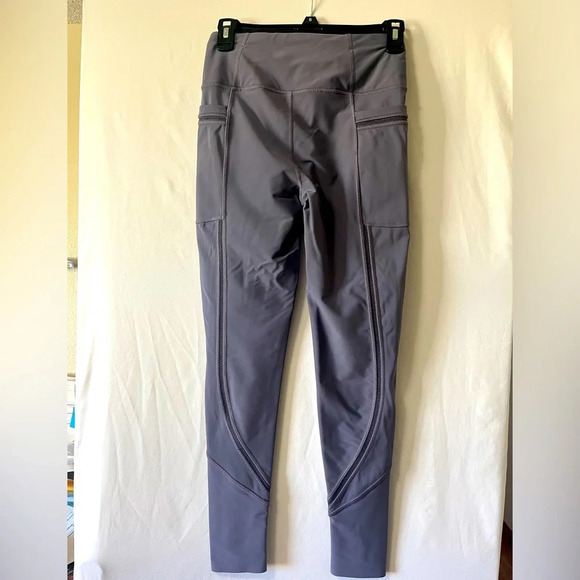 Victoria Sport Mauve Total Knockout Tight Leggings size Small - Picture 2 of 7